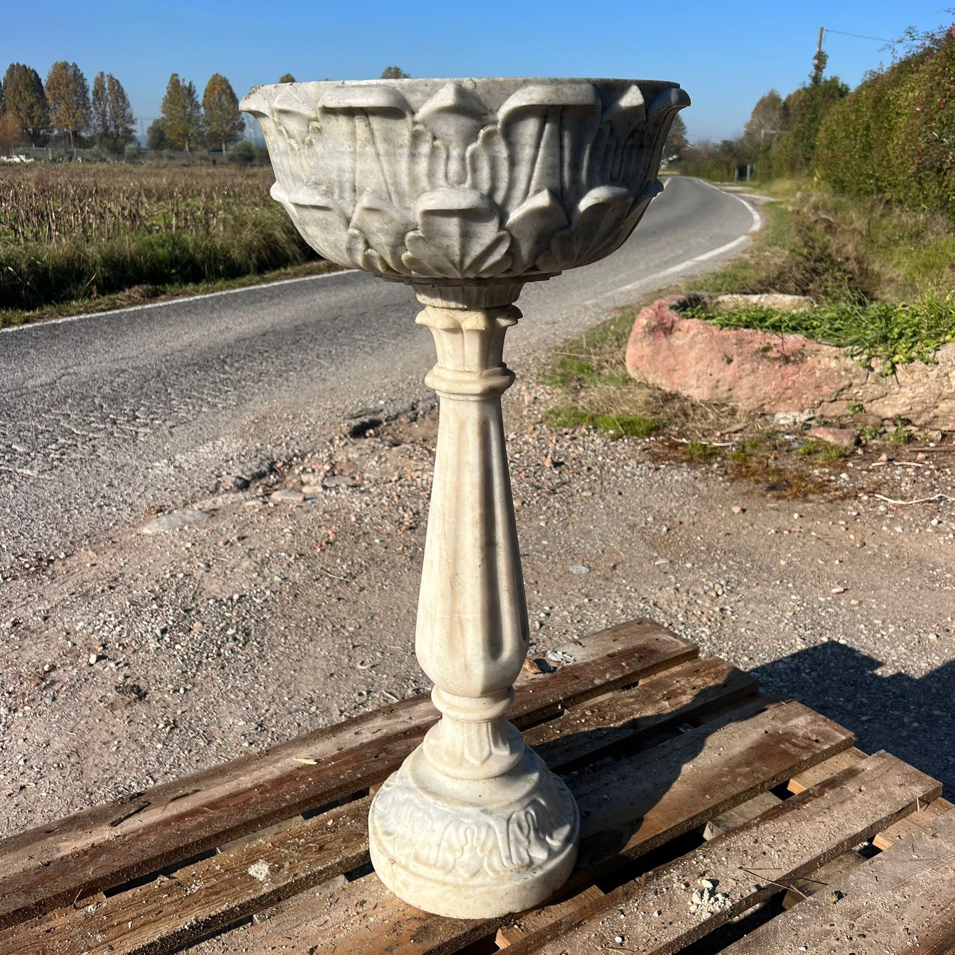 fontana in marmo di recupero