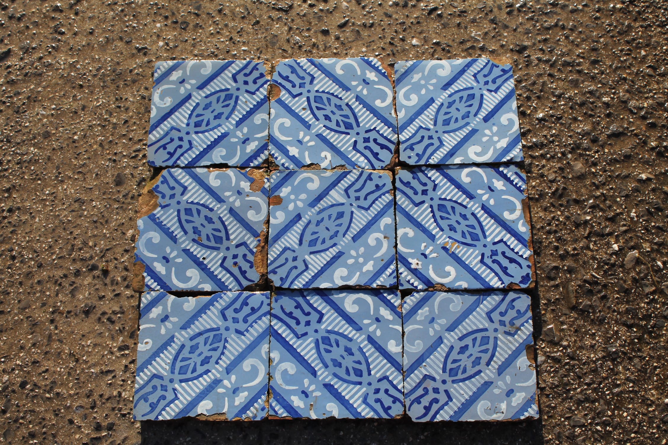 maioliche antiche blu 