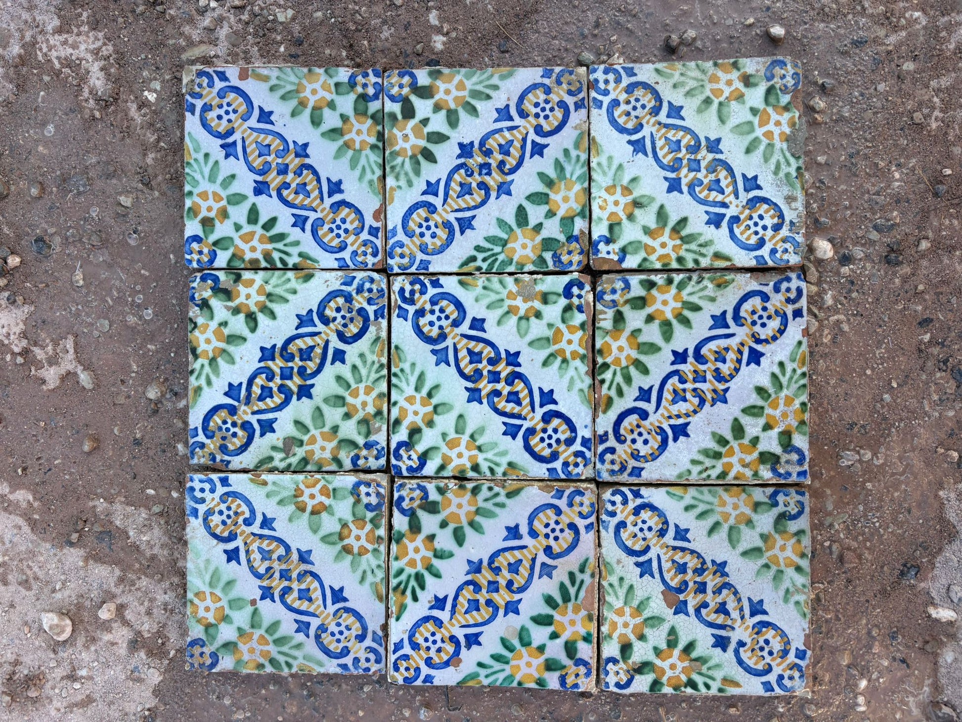 maioliche fiorite blu verdi