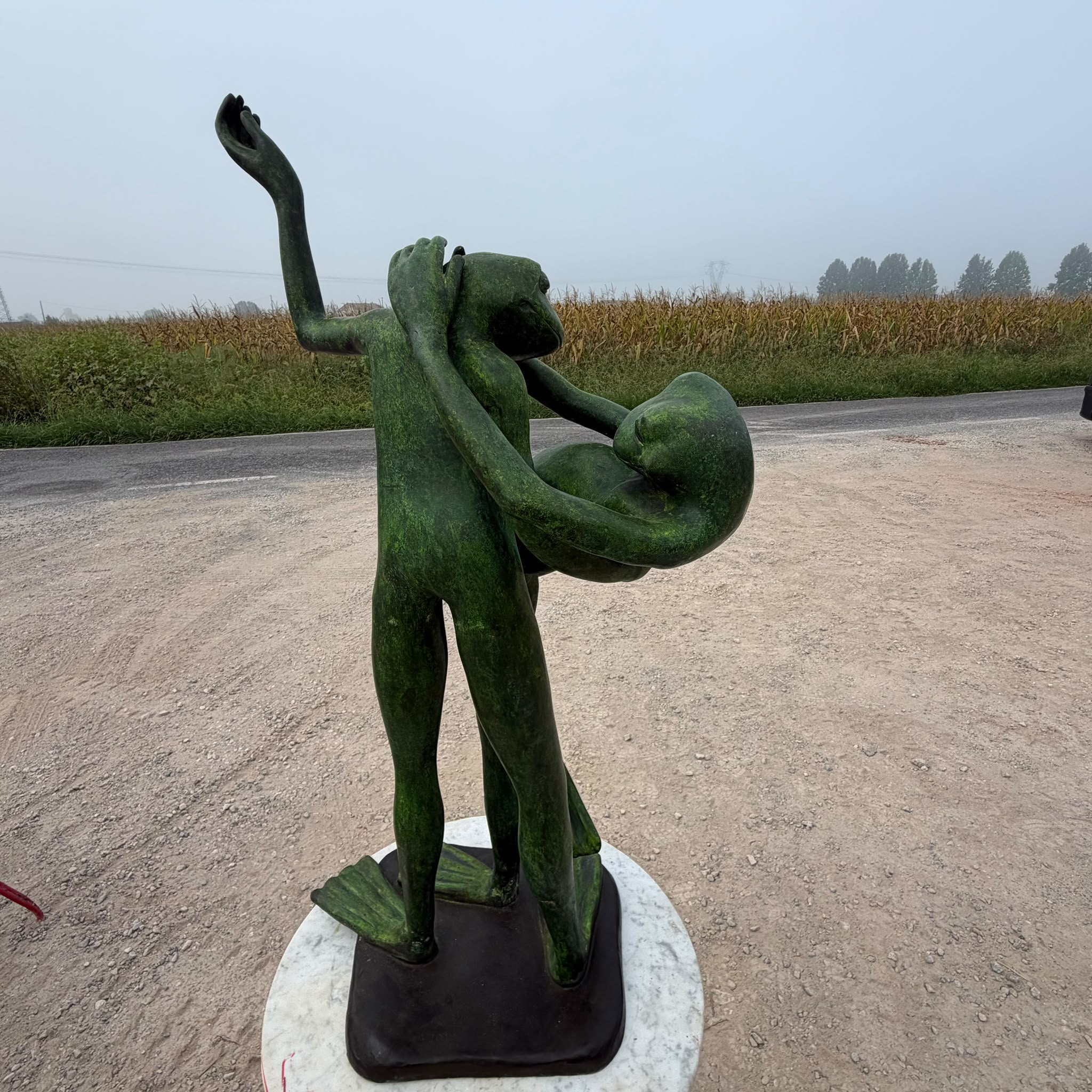 retro statua bronzo 