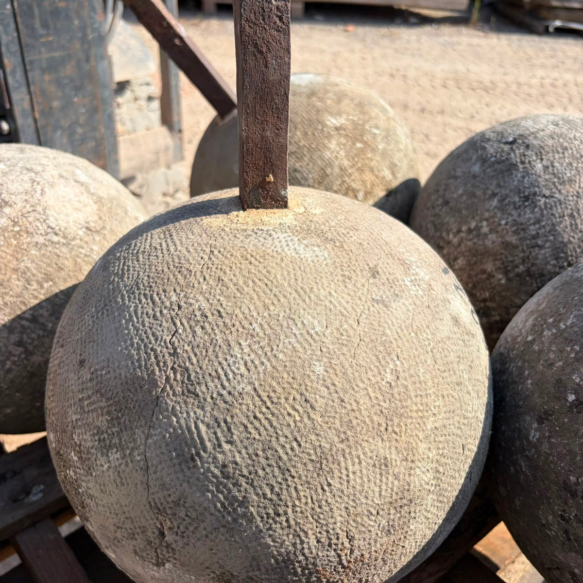 sfera pietra