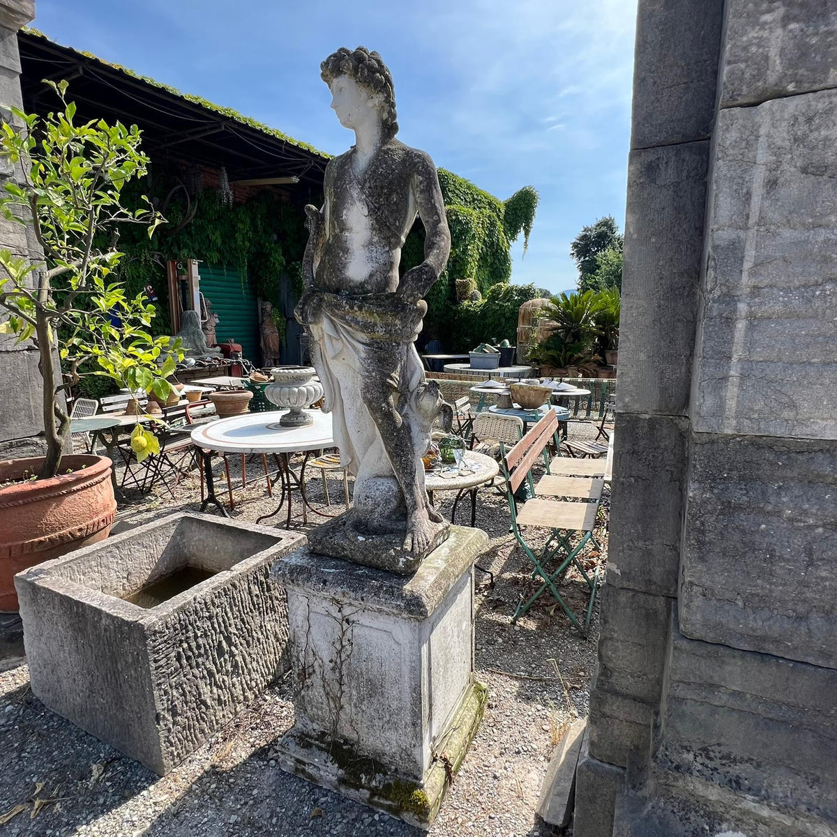 statua 145cm