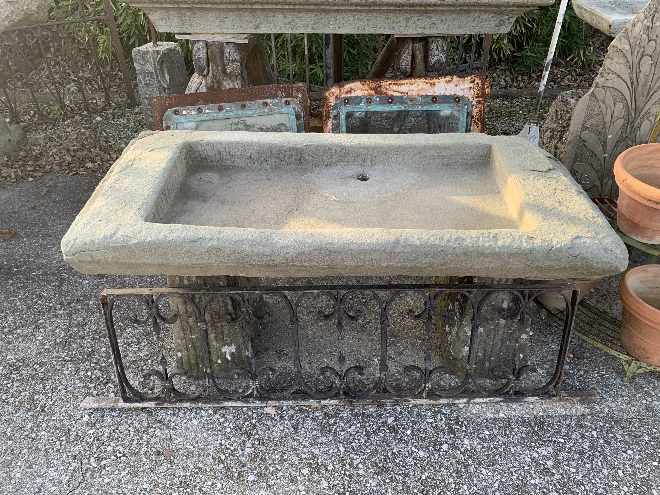 Beautifully crafted stone sink - LAV 063