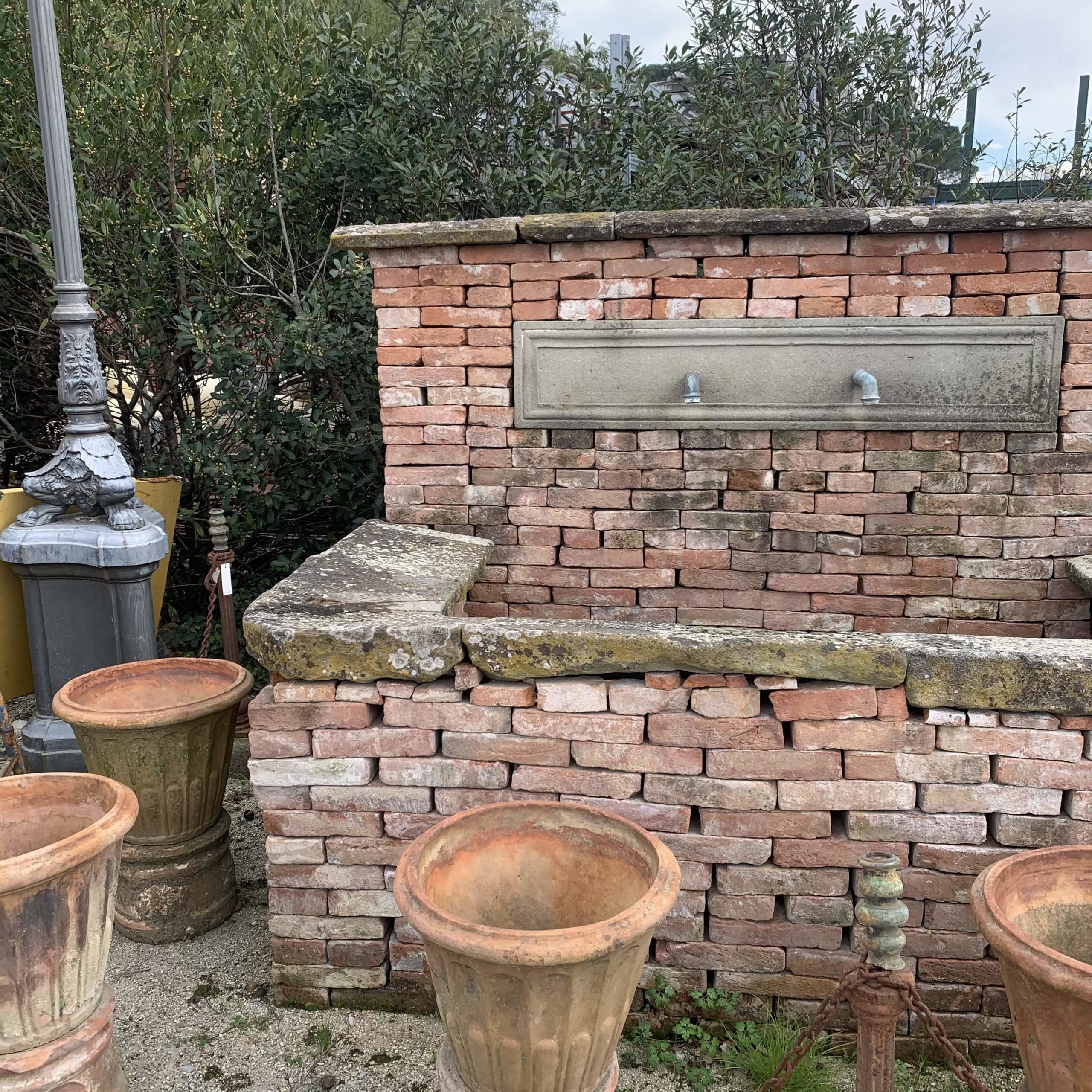 Tuscan sandstone washhouse