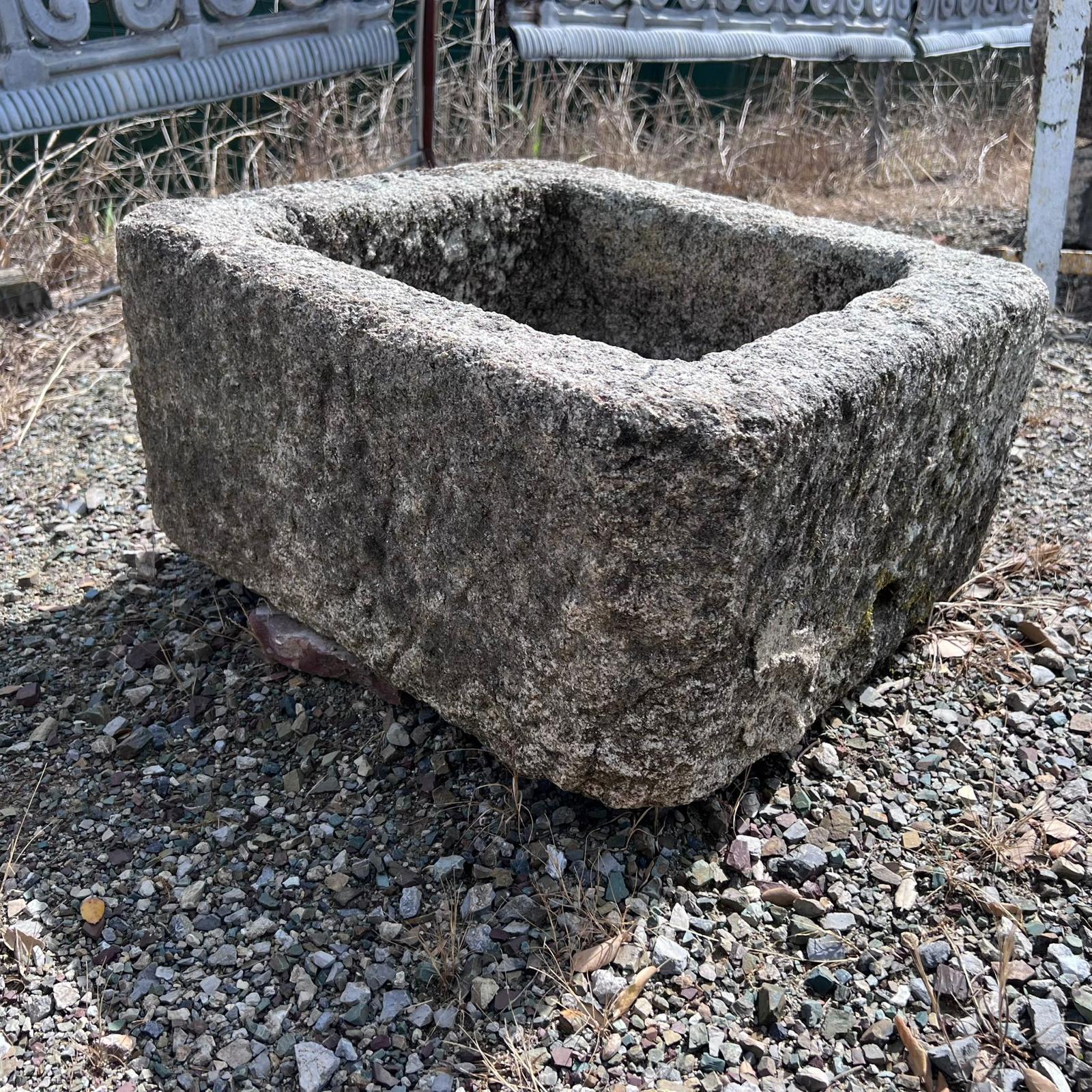 vaschetta in pietra prospettiva