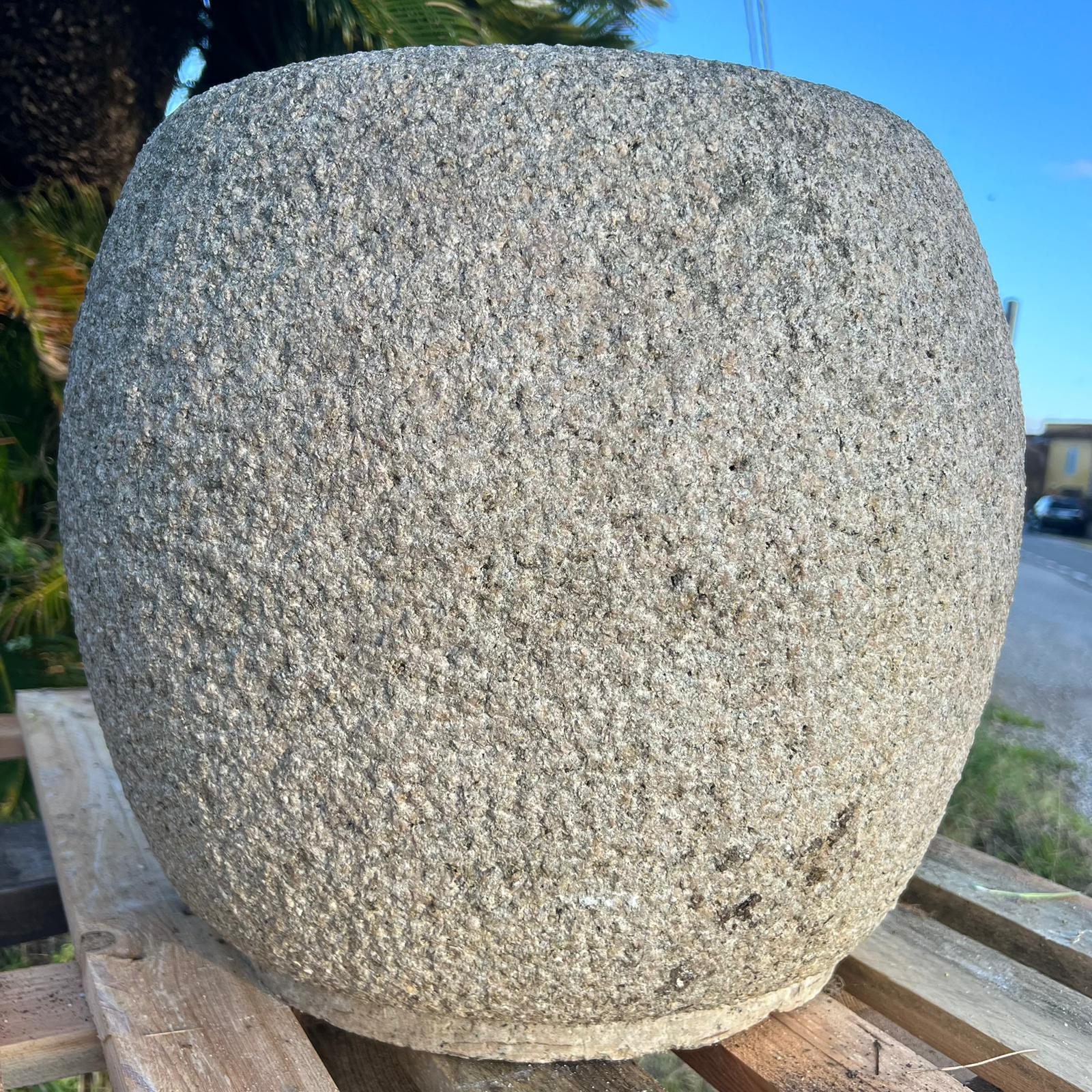 vaso di recupero in pietra