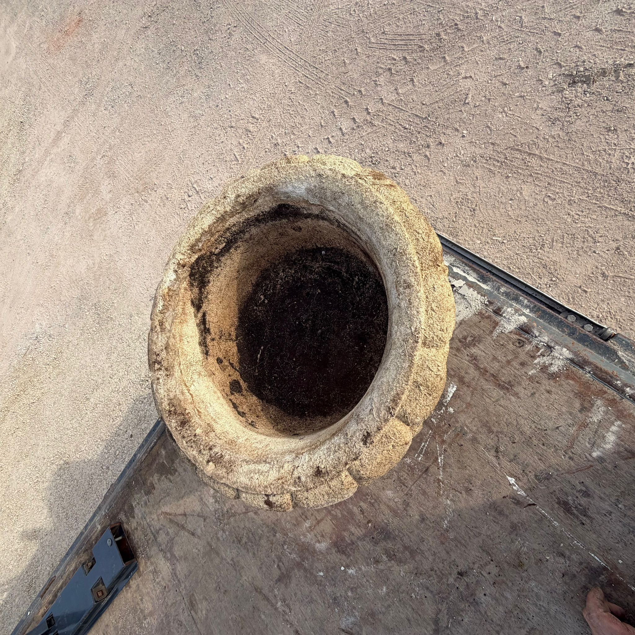 vaso in pietra interno