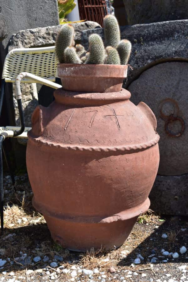 Ancient Pistoia vase