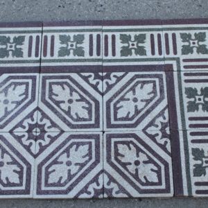 Grit floor in brown and green colors