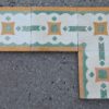 Edge in yellow and green grit