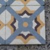 Pavimento in graniglia con disegno geometrico